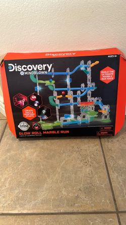 Discovery glow roll marble run