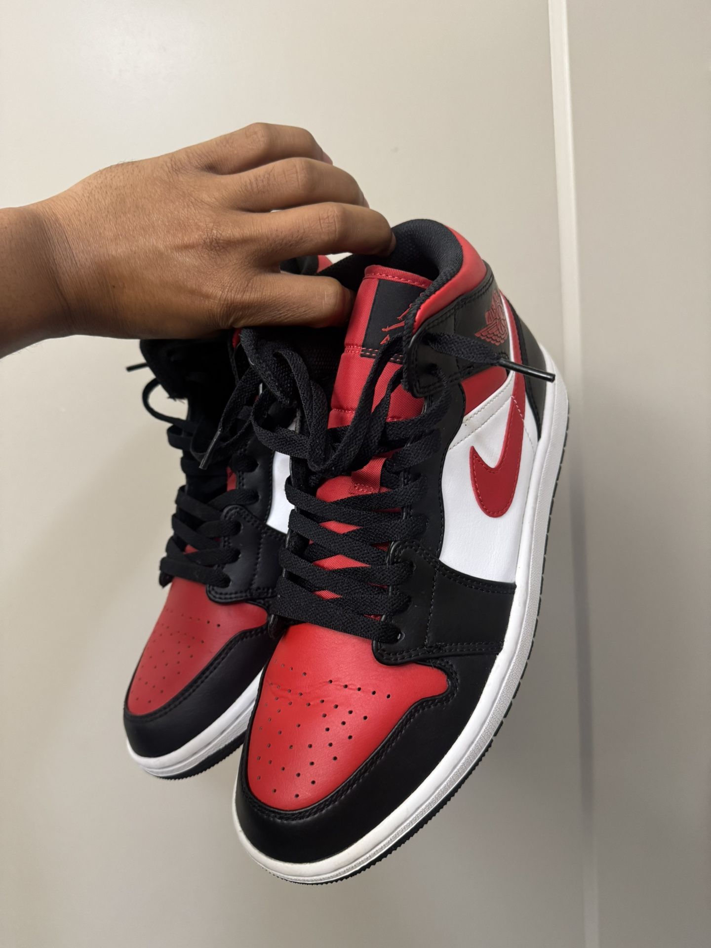 Jordan 1 Mids Size 9.5 No Box $60