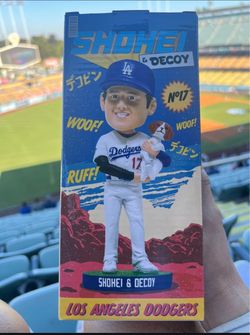 Shohei & Decoy LA Dodgers Bobblehead #17 SGA