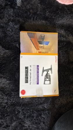 Full-Motion  TV Wall Mount