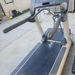 Lifefitness Treadmill 
