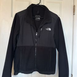Women’s North Face Black Denali Jacket Size Medium