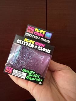 Needoh glitter & glow cube