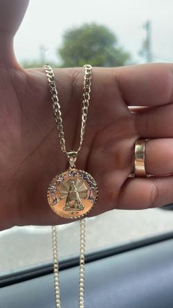 Gold pendant and chain 10k
