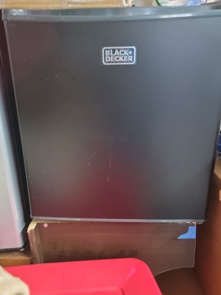 Black+Decker Fridge 