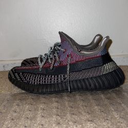 Yeezy Yecheil SIZE 8