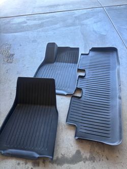 Black All-Weather Rubber Floor Mats
