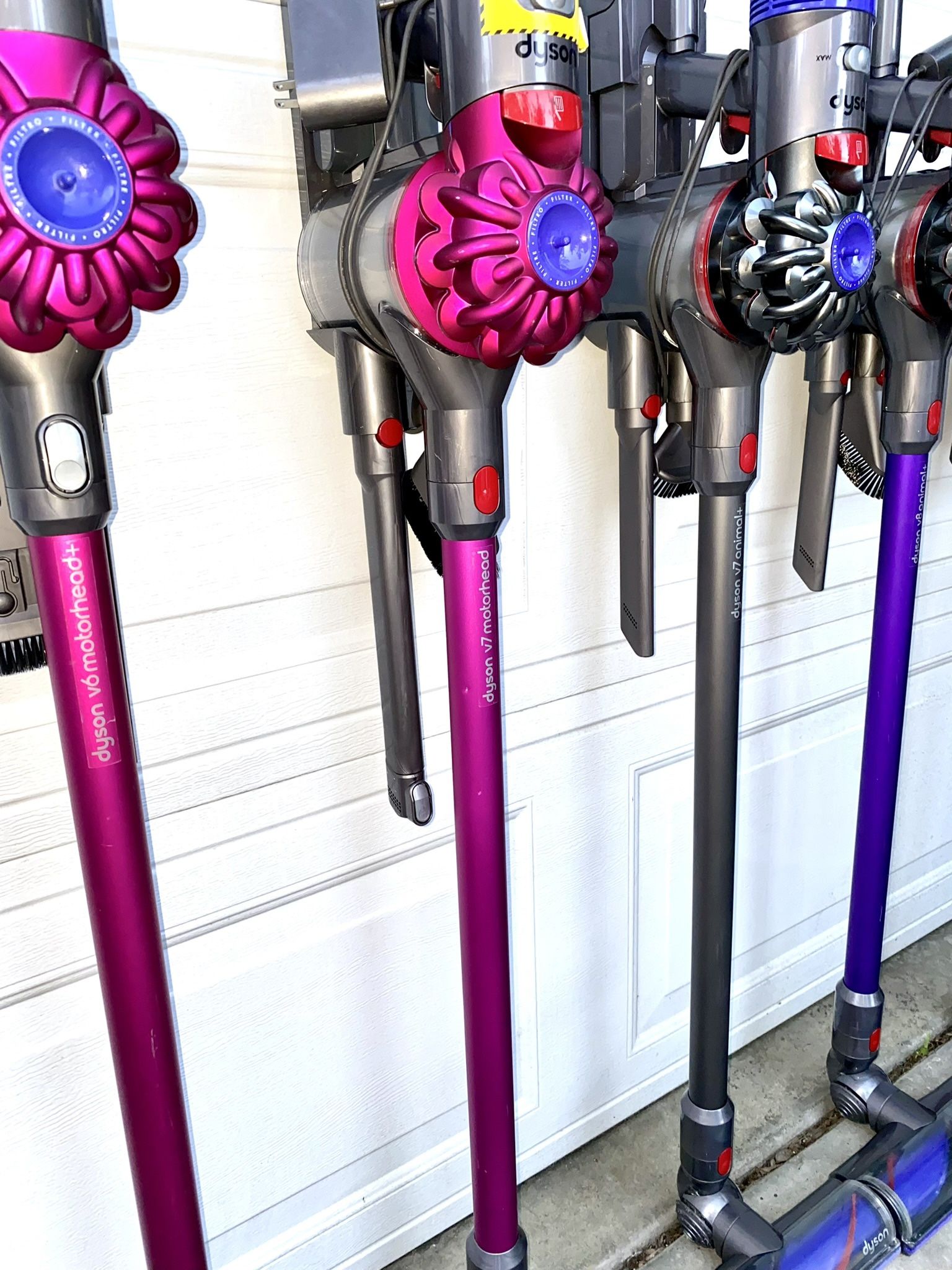 Dyson Cordless Vacuum Cleaner (s) FULLY REFURBISHED 30 Day Battery