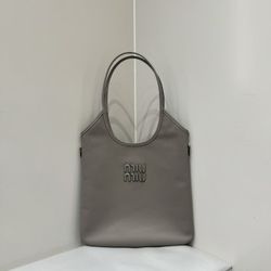 MIUMIU new Tote bag