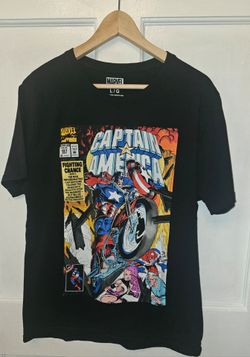 Marvel Captain America Vol 1 #427 Fighting Chance Comic Cover T-Shirt Large 
Excellent condition 
Pre-owned 
Pls see all pictures for details 
No stai
