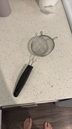 Stainless Steel Mesh Strainer with Black Handle