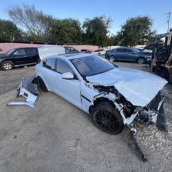 2017 Jaguar XE 25T - Parts Only #VE0