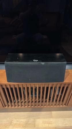 Yamaha NS-C90 center speaker
