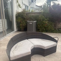Free Outdoor Furniture 