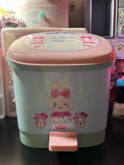 Usamomo Mothergarden Trash Bin