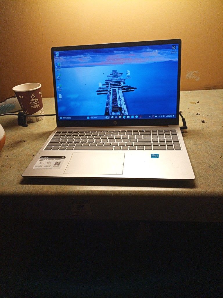 HP Touchscreen I3 Laptop