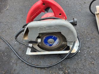 MILWAUKEE.7-1/4  BLADE 120V  CIRCULAR  SAW