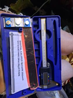 Digital caliper