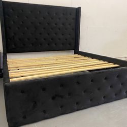 🖤BRAND NEW LUXURY UPHOLSTERED BEDS!! KING SIZE $695..QUEEN SIZE $645..INCLUDES DELIVERY!!