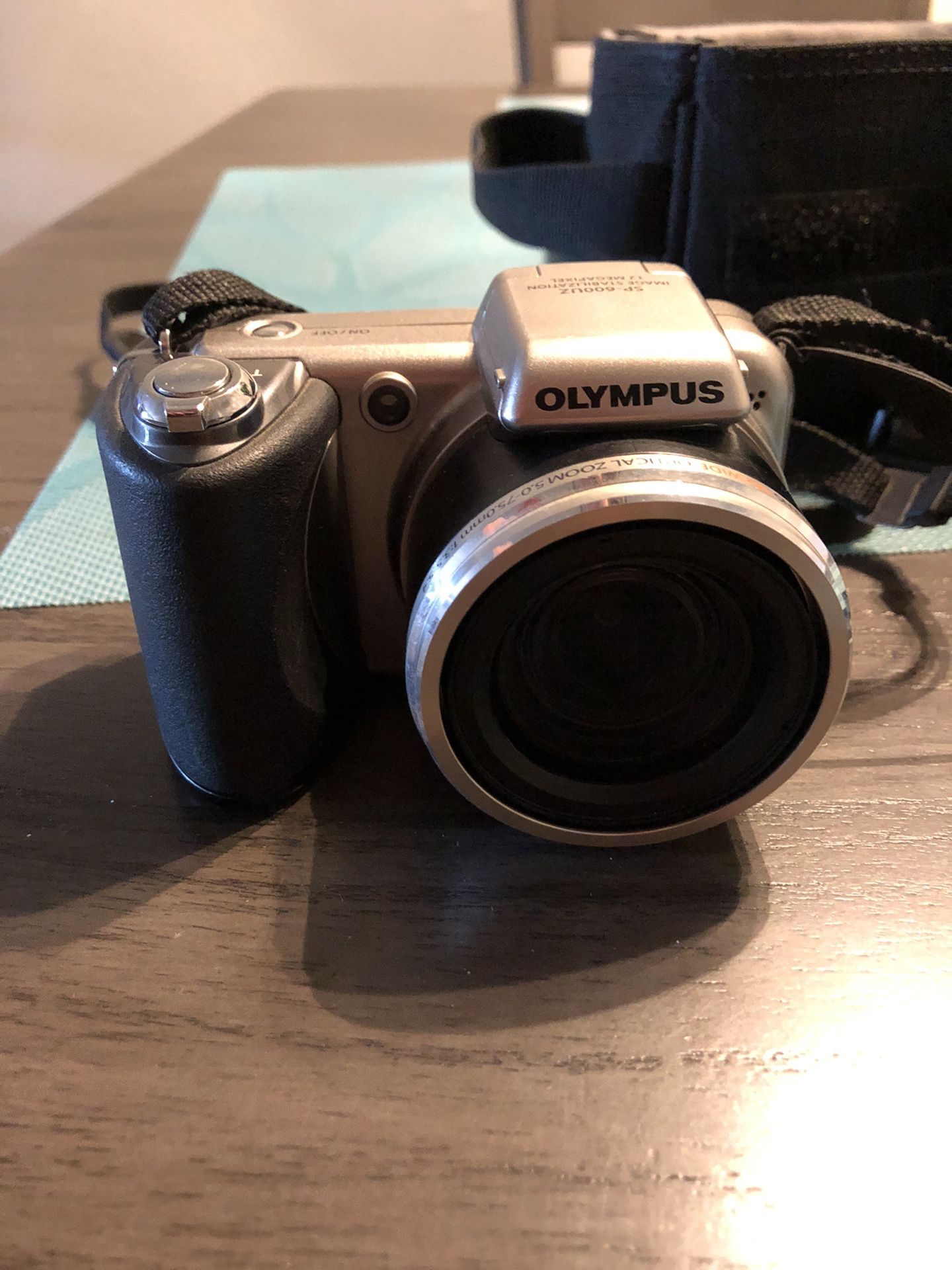 Olympus SP-600UZ 12.0 MP Compact Digital Camera - Silver