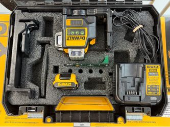 DeWalt DW089LG Self Levelling 12 Line 3 x 360 Degrees Green Beam Laser Level