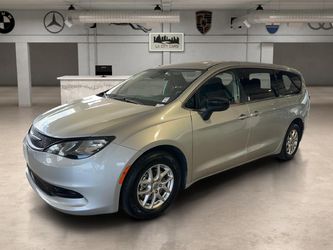 2024 Chrysler Voyager
