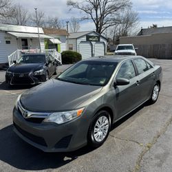 2012 Toyota Camry……Super Clean ‼️