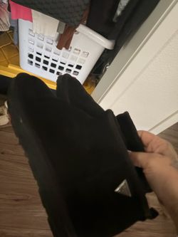 Guess black boots