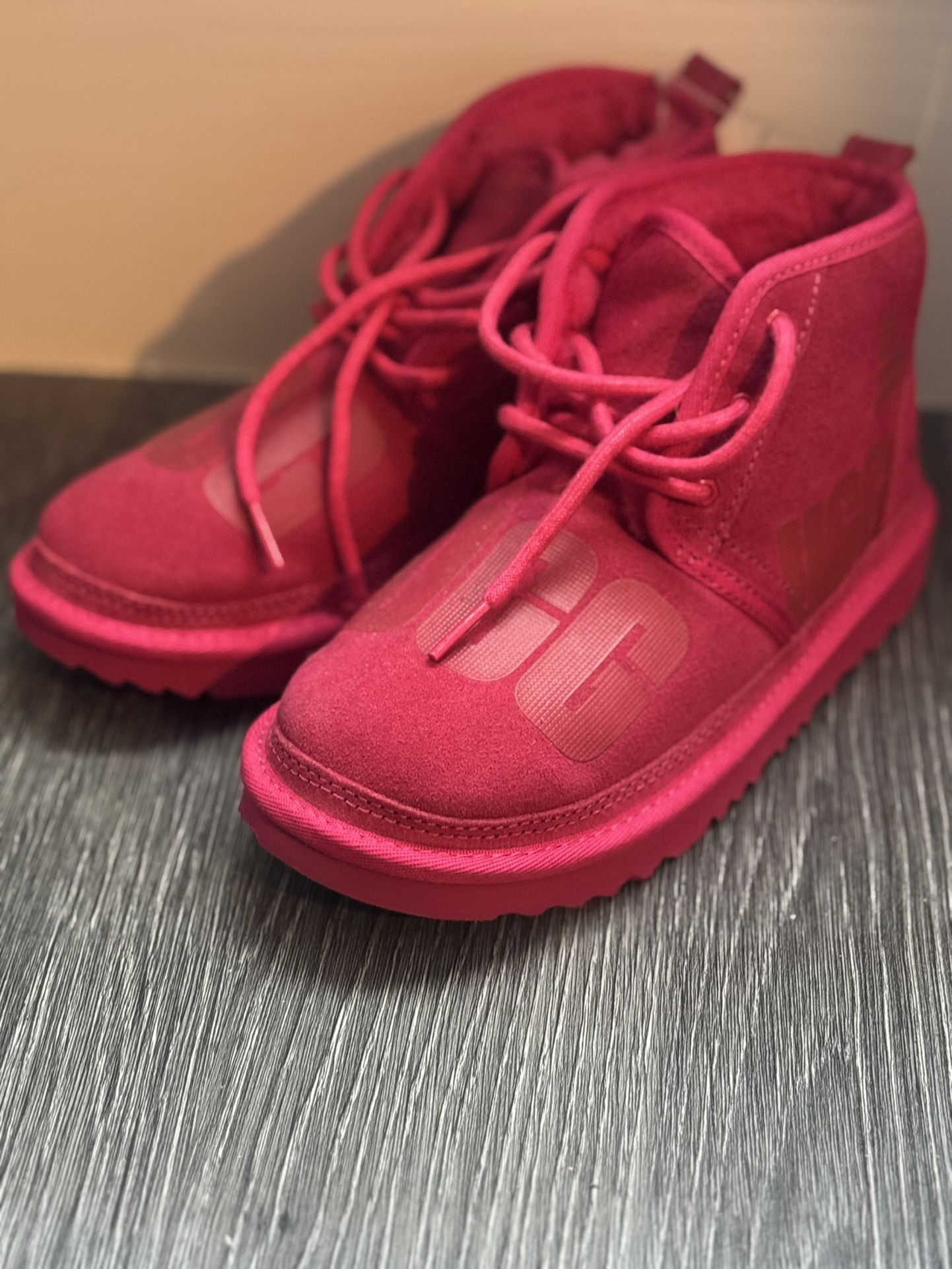 Brand New Uggs Size 4