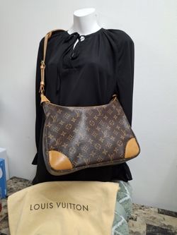 Loui Vuitton 