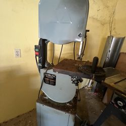 Delta floor-standing band saw