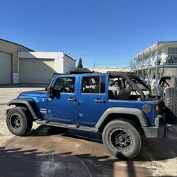2010 Jeep Wrangler JKU 4dr Part Out Only 07-18