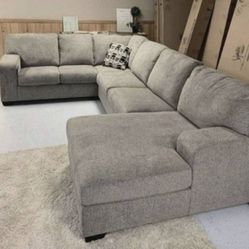Ballinasloe Platinum 3pc Sectional Sofa w/ Chaise