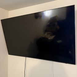 Samsung 75” QLED TV (QN75Q70C) + full‑motion wall mount — used, small screen damage — $300 OBO