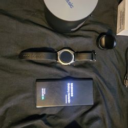 Samsung Galaxy Note 10+ Bundle 512gb (unlocked), NO BUDS, S3 Classic $575