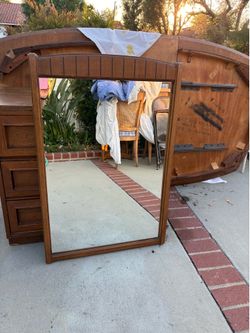 Free wooden mirror