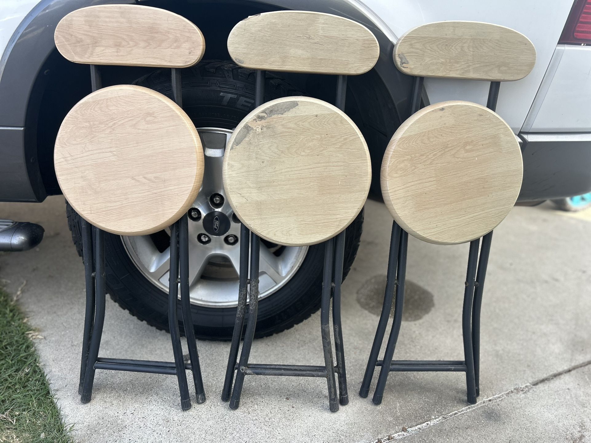 3 Small Barstools