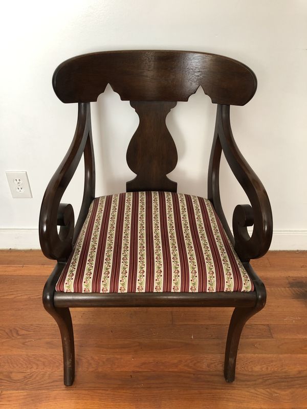 Antique sitting chair for Sale in Richmond, VA OfferUp