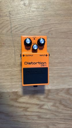 Boss DS-1 distortion pedal