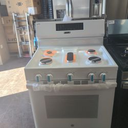 GE gas range 5 burner with air fryer and convection white new 