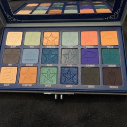 Jeffree Star Cosmetics Blue Blood Palette Beams New inNew in box