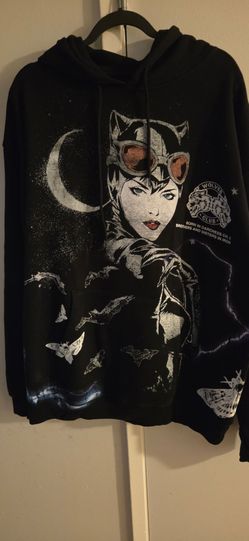 Darc Sport x DC Comics Catwoman "Side By Side" Over-Sized Hoodie from their "Born in Darcness" collection. Brand New Size XL $80 pick up in Northridge