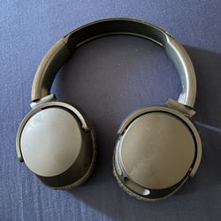 Skull Candy Riff 2 Over The Ears Headphones 🎧  Wireless 