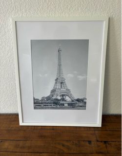 Title Framed Eiffel Tower Black and White Print
