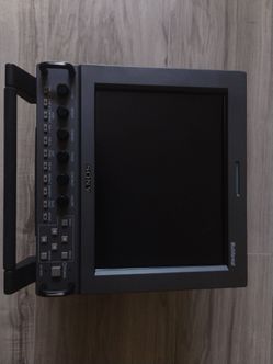 Sony Multiformat LCD PVM
