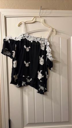 Super Cute Embroidered Top