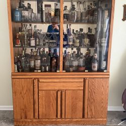 🪵 Solid Oak China Cabinet / Bar Cabinet – 2-Piece Hutch 