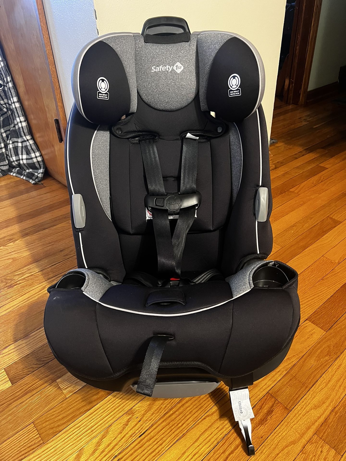 Safety 1st Grow and Go All-in-1 Convertible Car Seat