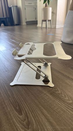 Laptop holder