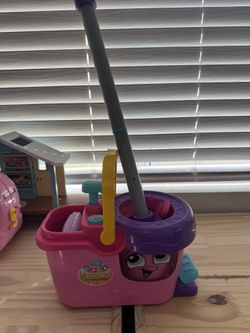 Leap From Mop Caddy Toy